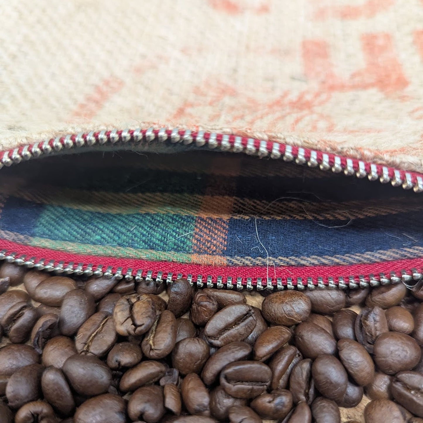 Výhodné balení: 2x červená kosmetická taštička Coffee Lovers (-20%)