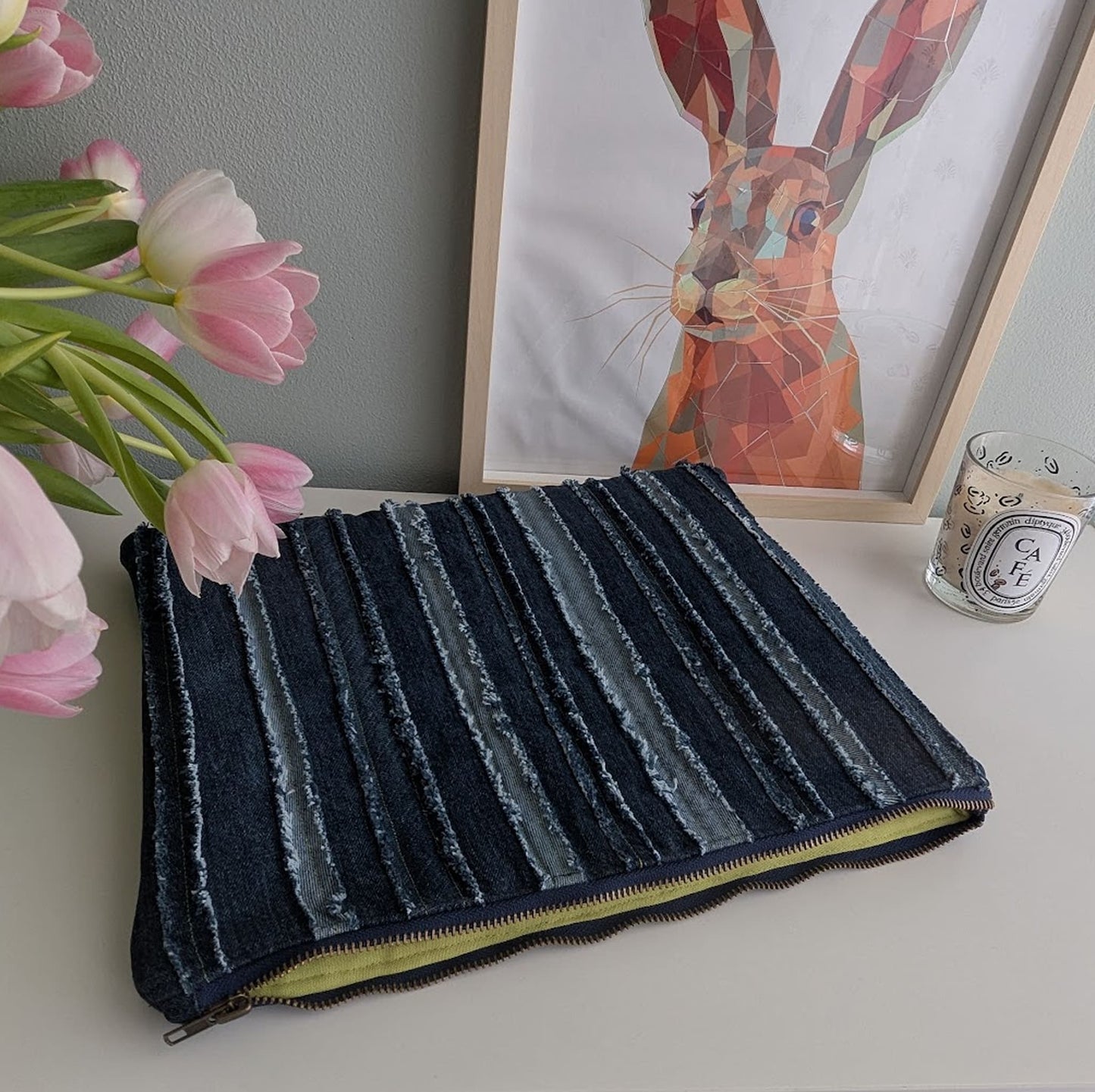 Tmavě modrá taška na laptop z upcyklovaných džínů 13"